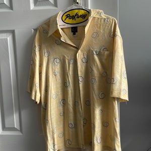 Mens 100% silk button down shirt size lg.